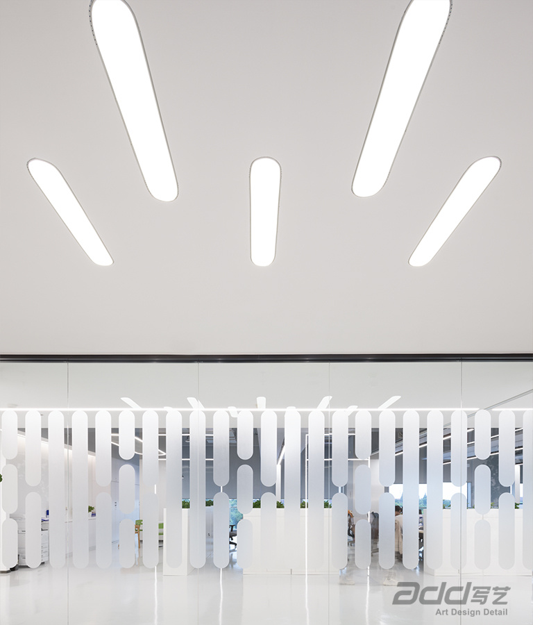 和黃醫(yī)藥辦公區(qū)-辦公樓裝修-